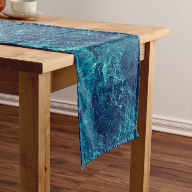 Chemin De Table Court Texture en marbre bleu marine (In Situ)