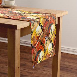 Chemin De Table Court Une belle femme africaine Silhouette sur les solei