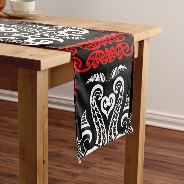 Chemin De Table Long Art Māori de Nouvelle-Zélande (In Situ)