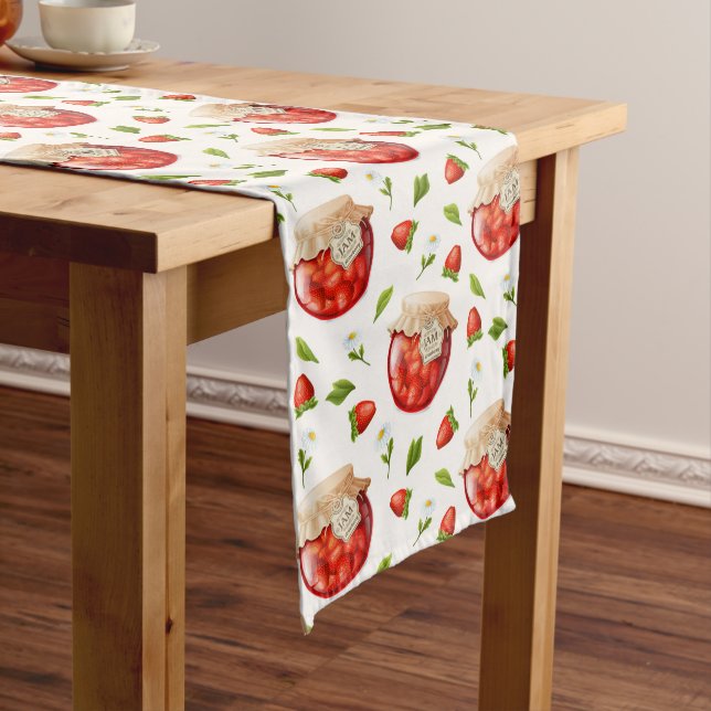 Chemin De Table Long Confiture aux fraises (In Situ)