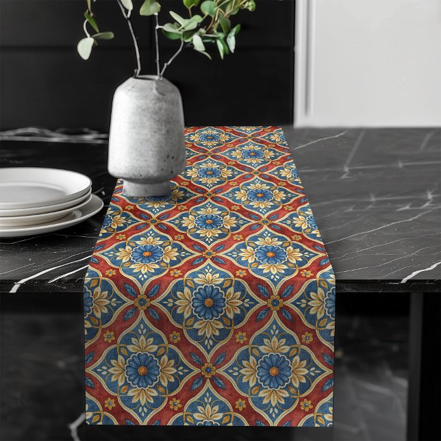 Chemin De Table Long Coureur de table de look artistique avec tuiles mé (Artisan Look Table Runner with Mediterranean Tiles)