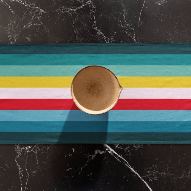 Chemin De Table Long Des rayures rouges et jaunes entre les tons bleus (table runner)