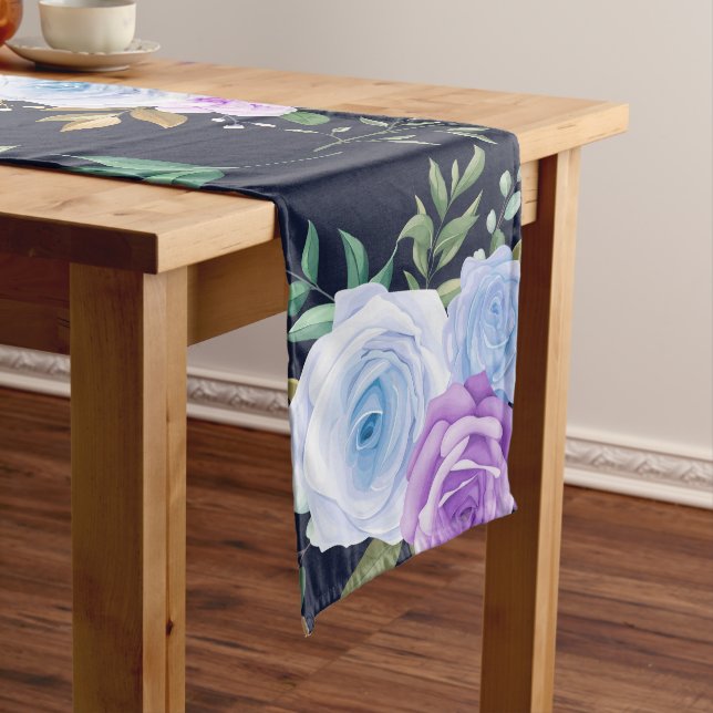 Chemin De Table Long élégant bleu et blanc floral (In Situ)