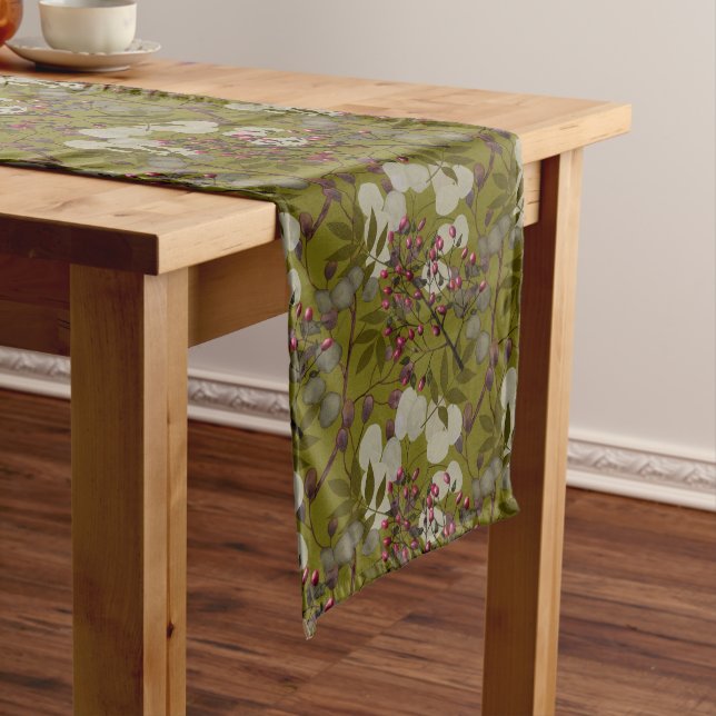 Chemin De Table Long Motif des Berries rouges et des fleurs de pièce (In Situ)