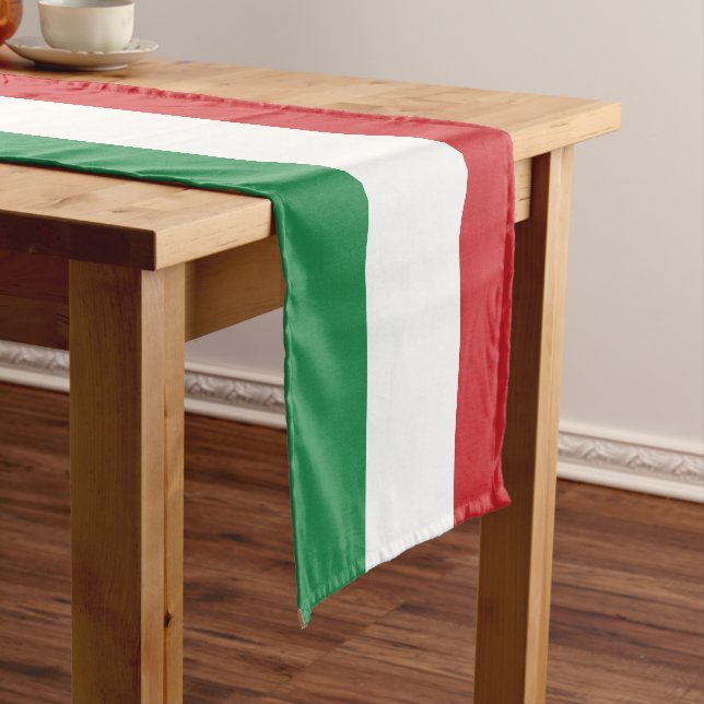 Chemin De Table Long Réunion de famille au drapeau italien  (In Situ)