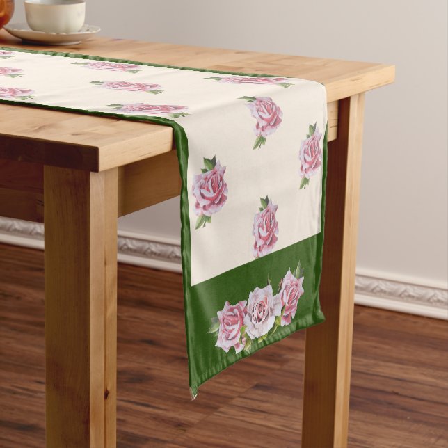 Chemin De Table Long Roses sculpturaux sur un coureur de table (In Situ)