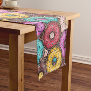 Chemin De Table Moyen Aquarelle colorée beignets avec Motif d'arrosage