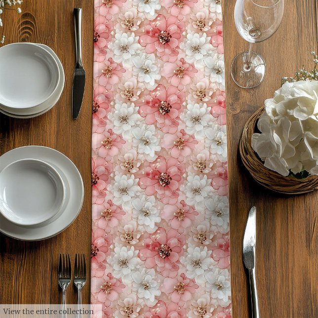 Chemin De Table Moyen Centre de table floral doré et rose éthéré (Ethereal blush and gold floral table centerpiece Medium Table Runner)