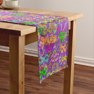 Chemin De Table Moyen La mascarade de mardi gras masque le vert pourpre
