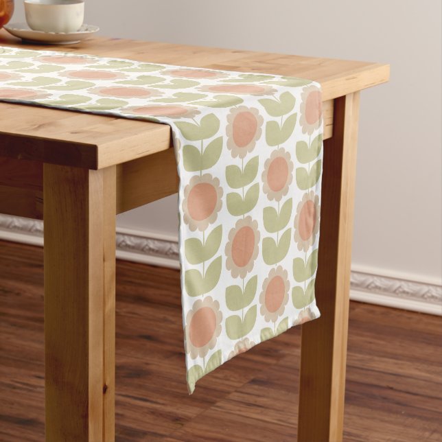 Chemin De Table Moyen  Mid-Century Pastel Pink Retro Floral Pattern (In Situ)