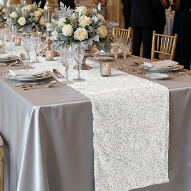 Chemin De Table Moyen Motif blanc élégant (Créateur téléchargé)