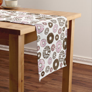 Chemin De Table Moyen Motif De Donuts, Donuts Roses, Donuts Brown