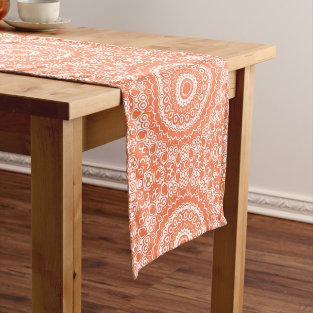 Chemin De Table Moyen Motif géométrique mandala corail (In Situ)