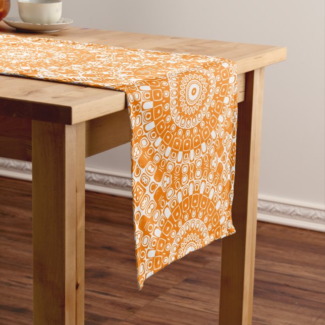 Chemin De Table Moyen Motif géométrique Mandala orange (In Situ)