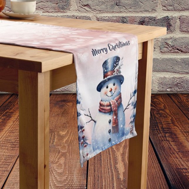 Chemin De Table Moyen Noël de la forêt d'hiver | Rose (Pink Winter Forest Snowman Christmas Table Runner)