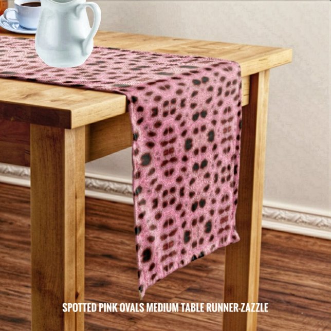 Chemin De Table Moyen Ovales Roses Tachetées (Créateur téléchargé)
