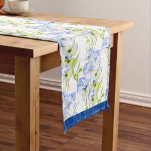 Chemin De Table Moyen Panneaux bleus Icy sur un coureur de table