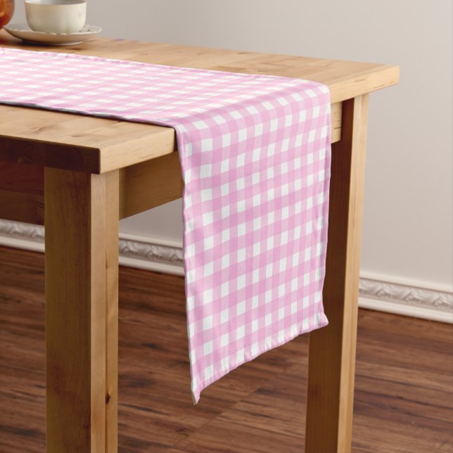 Chemin De Table Moyen Pastel Pink En vichy Motif (In Situ)
