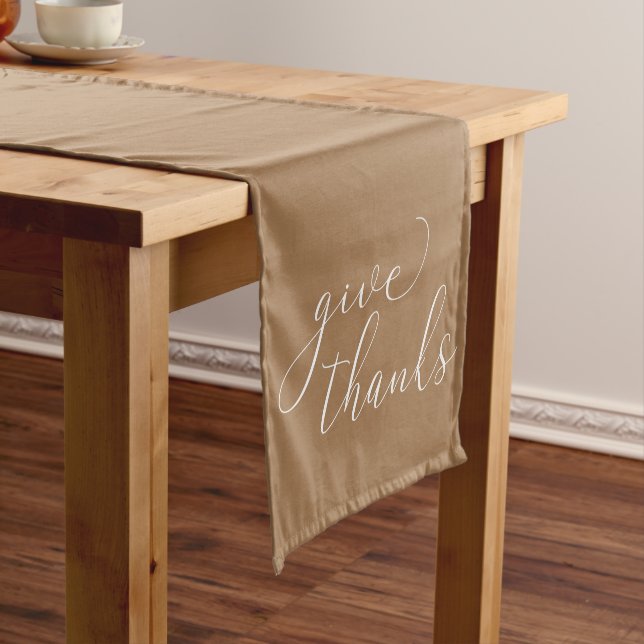 Chemin De Table Moyen Remerciez White Script sur Thanksgiving Brown (In Situ)