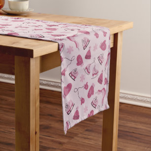 Chemin De Table Moyen Tapis de table rose à motif hivernal dessiné à la 