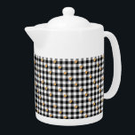 Chèques de bison blanc noir moderne & Coeurs d'or<br><div class="desc">La théière moderne Black White Buffalo Checks & Golden Hearts présente des chèques de buffle noir et blanc de style champêtre ainsi que des coeurs dorés en motif diagonal.Un design unique pour la maison et le bureau.</div>