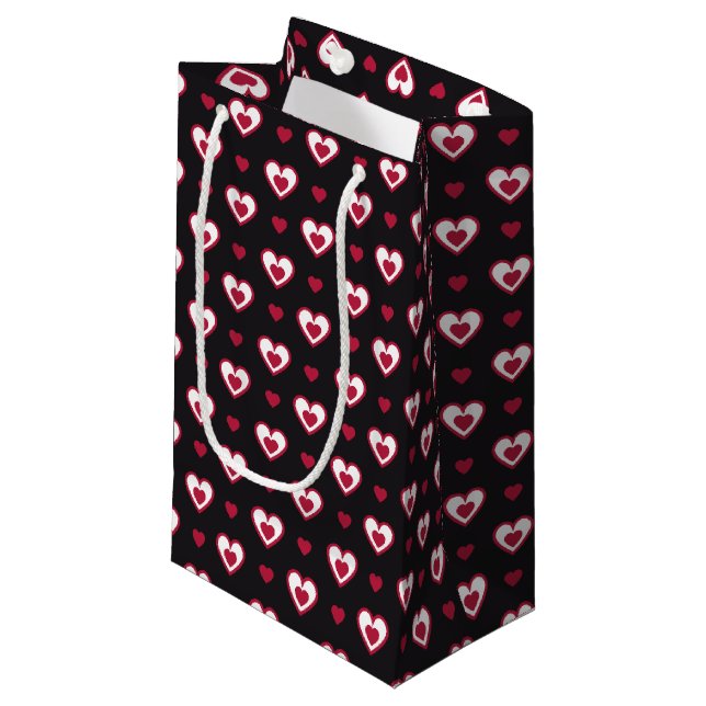 Cherry Red & White Double Hearts Sac cadeau Motif (Devant Angle)