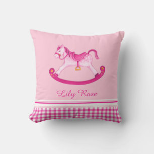 Cheval à rocher aquarelle rose nom enfants coussin
