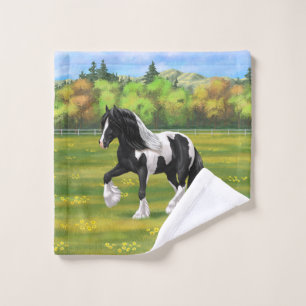Cheval d'attelage de la bandelette tzigane noire d