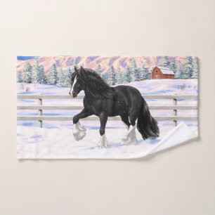 Cheval d'attelage noir et blanc de la bannière Tzi