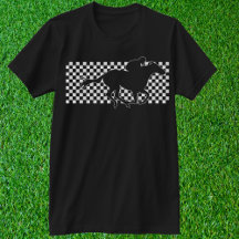 Cheval de course gagnant sur T-shirt en damier