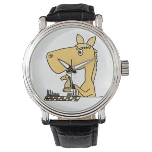 Cheval drôle jouant la montre d'échecs