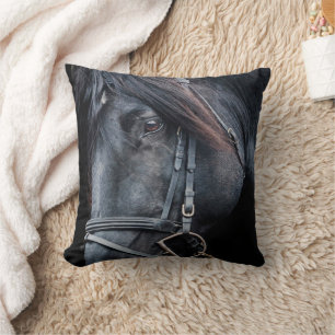 Cheval Noir Cheval Blanc Jaillir Oreiller
