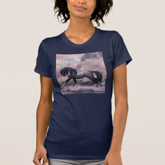 Cheval trottant par le T-shirt équin de vagues