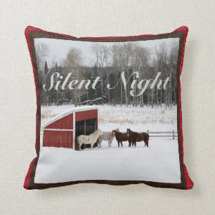 Chevaux dans le coussin de neige