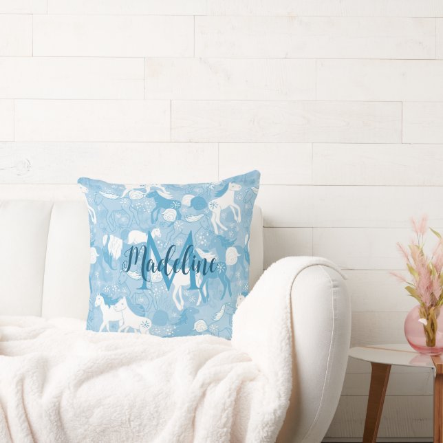 Chevaux dans le Coussin Monogramed Field_Soft Blue (Canapé)