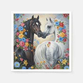 Chevaux en serviettes en papier encadrés de fleurs
