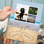 Chic Blue Beach 2 Coeurs en Mariage de sable<br><div class="desc">Chic Blue Beach Wedding 3 photo collage 2 Hearts in the Sand Wedding planner Beach Les produits de mariage sont disponibles sur une large gamme de produits pour le mariage parfait sur mesure sur la plage.</div>