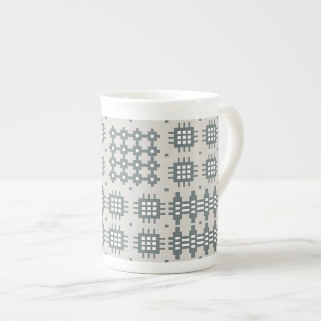 Chic Bone China Mug : Motif de Tapisserie galloise (Devant droit)