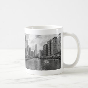 Chicago River Et Trump Tower Grayscale Coffee Mug