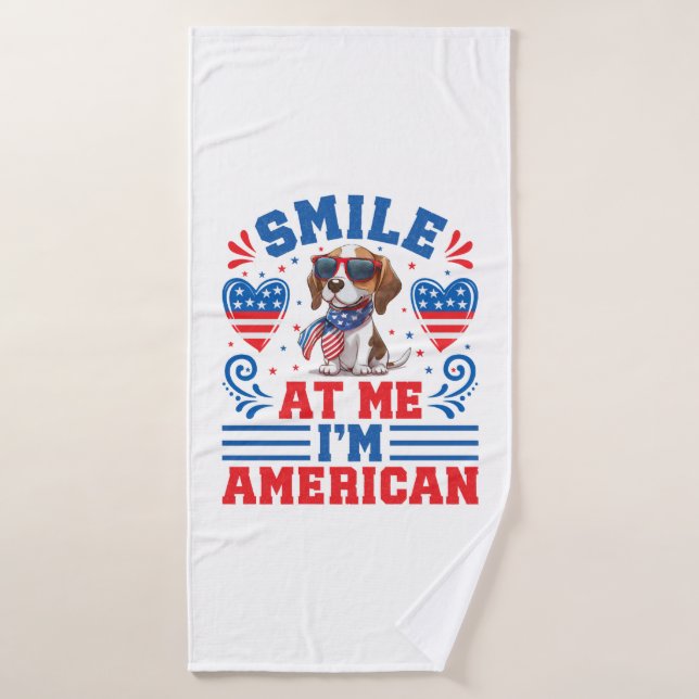 Chien Beagle patriotique pour 4 juillet (Serviette de bain)