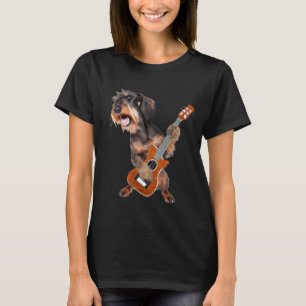 Chien Dachshund en cheveux Jouant T-shirt guitare