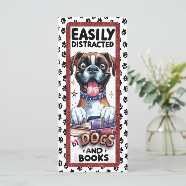 Chien de boîte mignon (Debout devant)