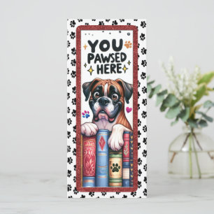 Chien de boîte mignon
