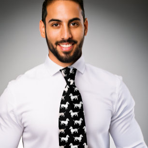 Chien de Doxie de cravate noire de motif de teckel