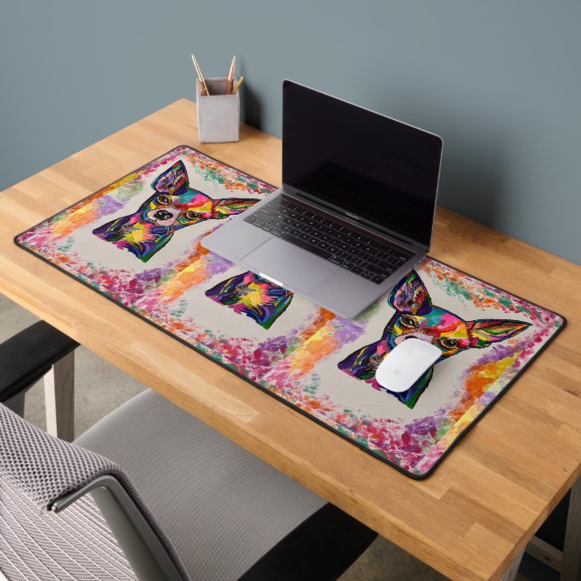 Chihuahua Love Desk Mat (Bureau 2)