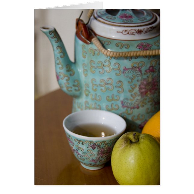 Chine, Hong Kong. théière chinoise traditionnelle  (Devant)