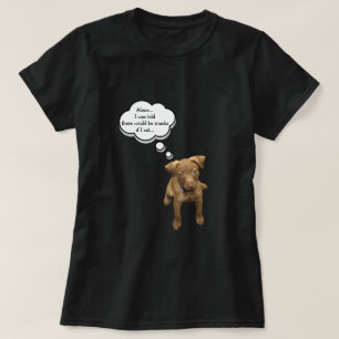 Chiot priant pour le T-shirt de casse-croûte