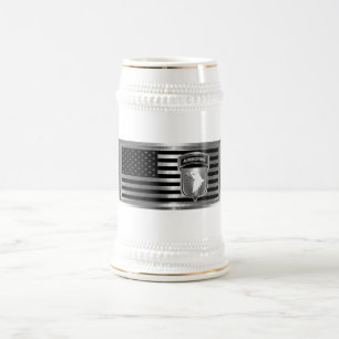 Chope À Bière 101e division aéroportée avec drapeau américain