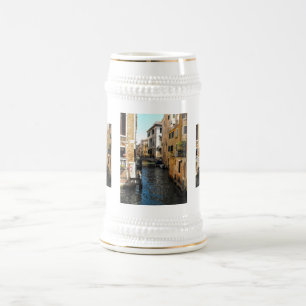 Chope À Bière Canal calme à Venise, Italie