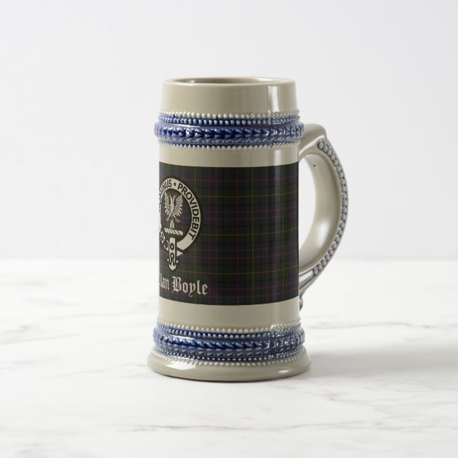 Chope À Bière Clan Boyle Crest Badge & Tartan (Devant droit)